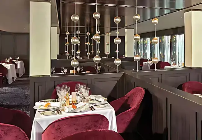 Le Bistro
