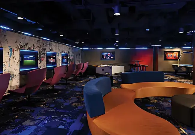 Entourage Teen Club