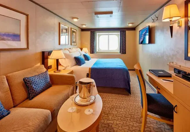 Britannia Oceanview – Approximately 200–221 sq. ft.